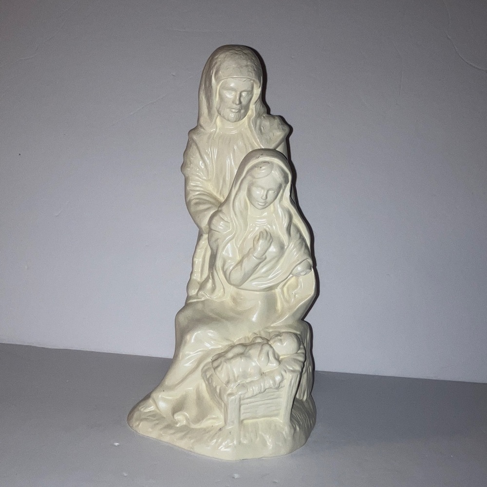 Cream Ceramic Nativity Figurine‎ 11”  Table/Shelf Decor